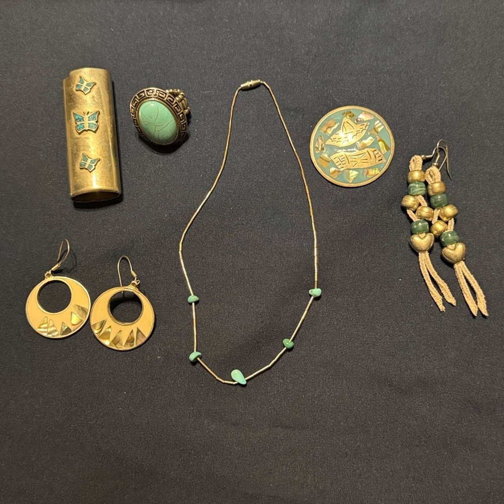 Elegant Silver and Turquoise Jewelry Set